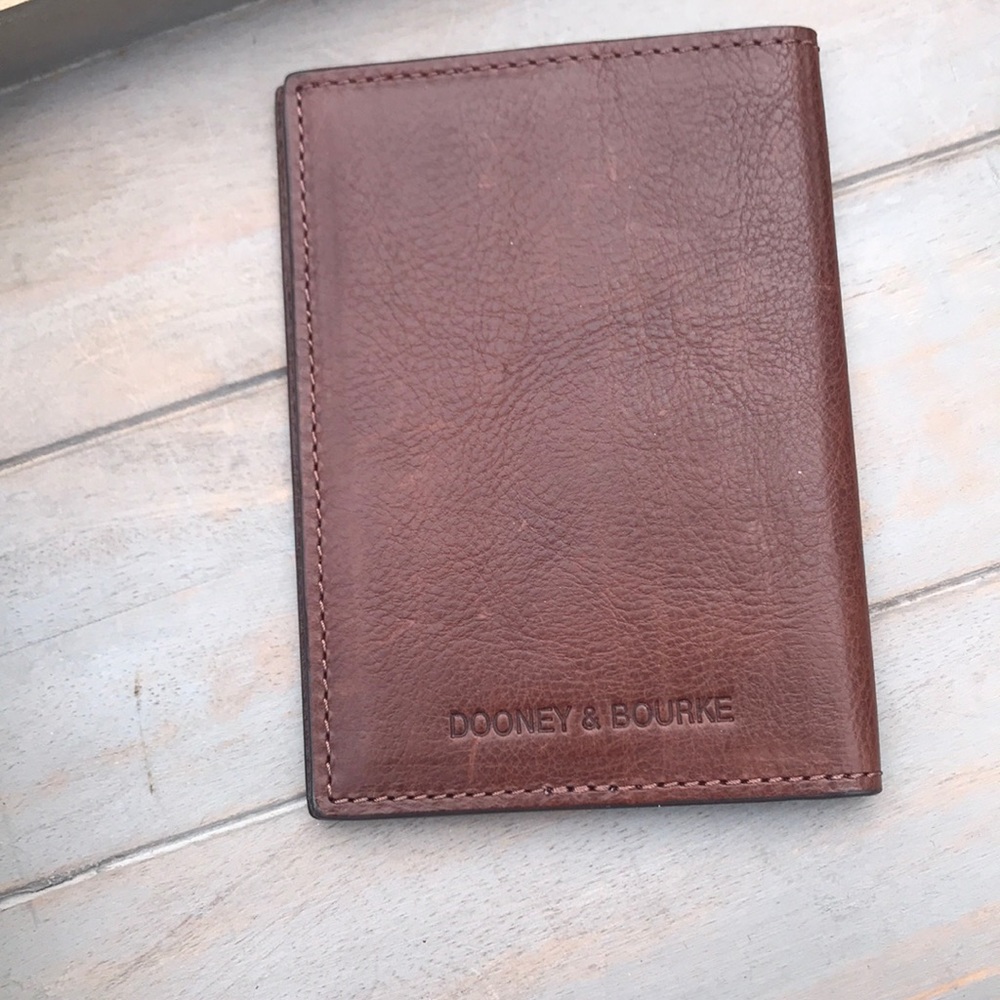 Dooney and Bourke Passport Case - Picture 4 of 7